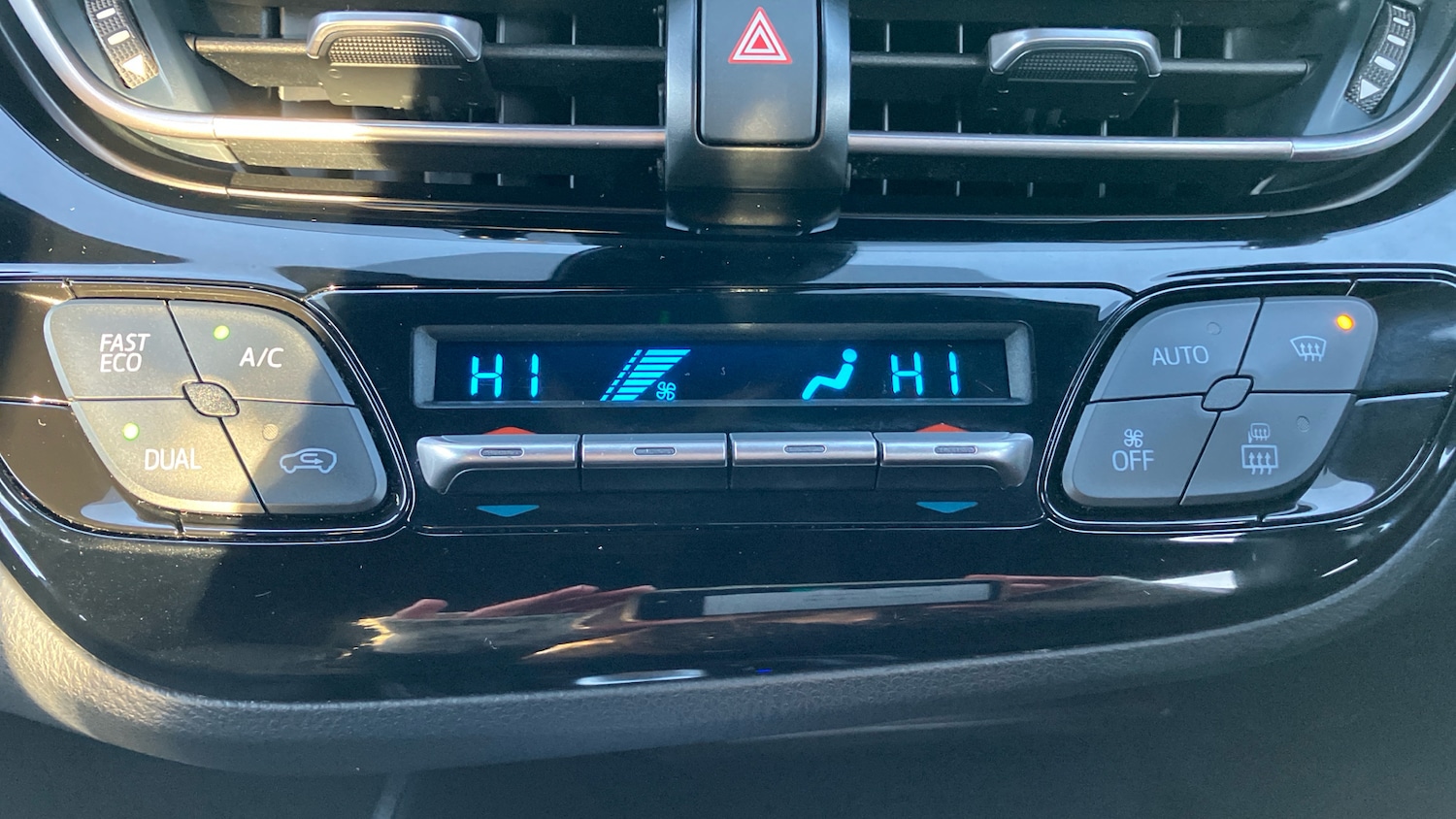 Used Toyota C-HR 2022 for sale - 76817389: Photo 34