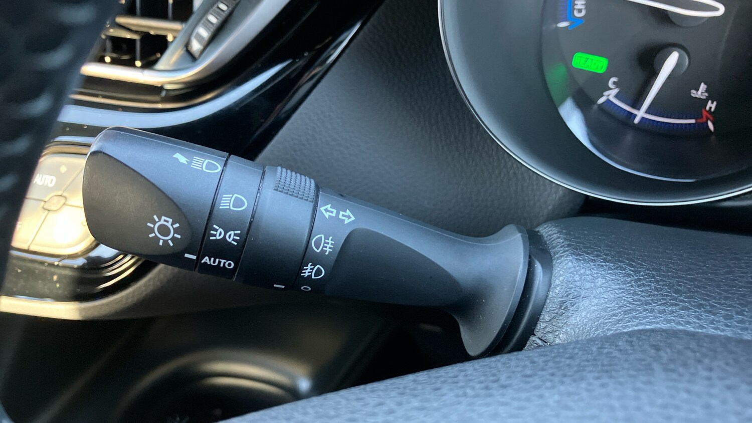 Used Toyota C-HR 2022 for sale - 76817389: Photo 38