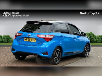 Used Toyota Yaris 2018 for sale - 76252583: Photo 2