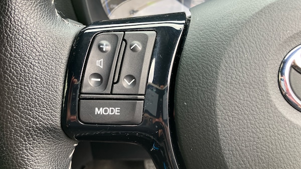 Used Toyota Yaris 2018 for sale - 76252583: Photo 36