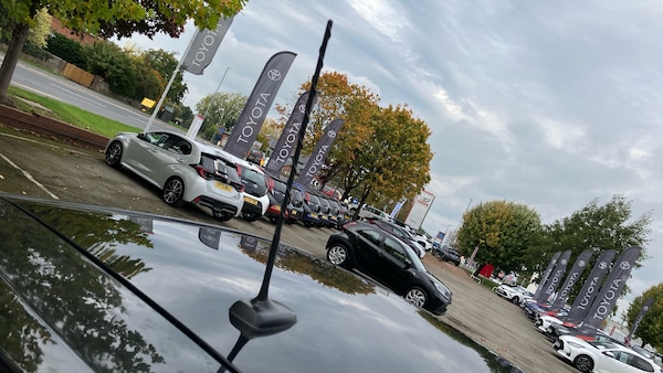 Used Toyota Yaris 2018 for sale - 76252583: Photo 40