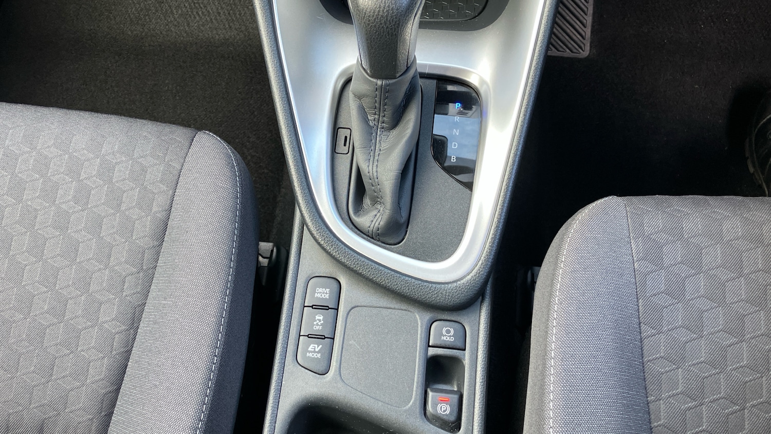 Used Toyota Yaris 2022 for sale - 76321697: Photo 35