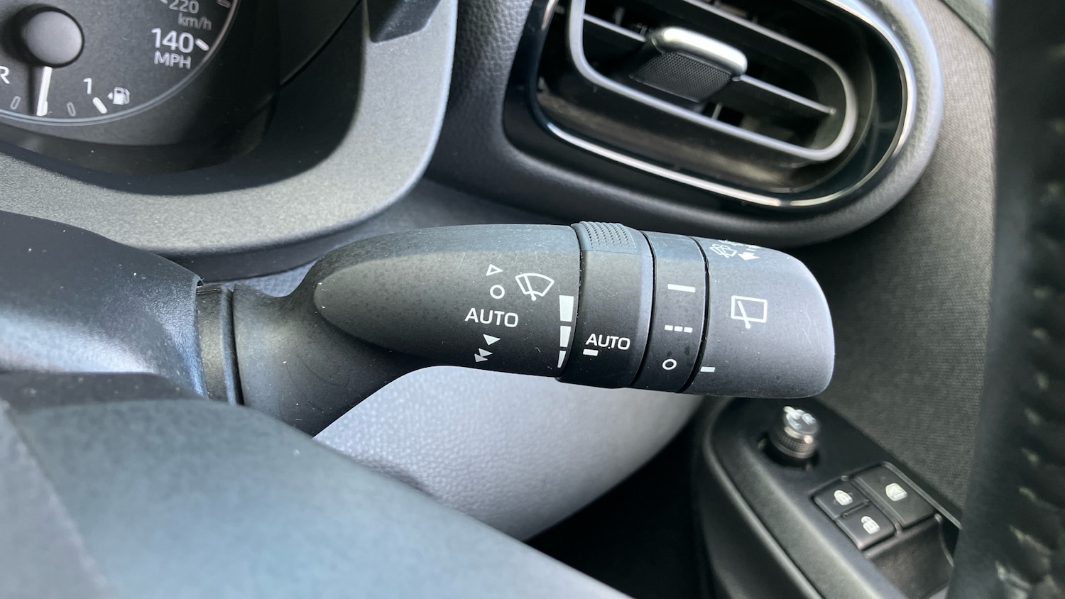 Used Toyota Yaris 2022 for sale - 76321697: Photo 39