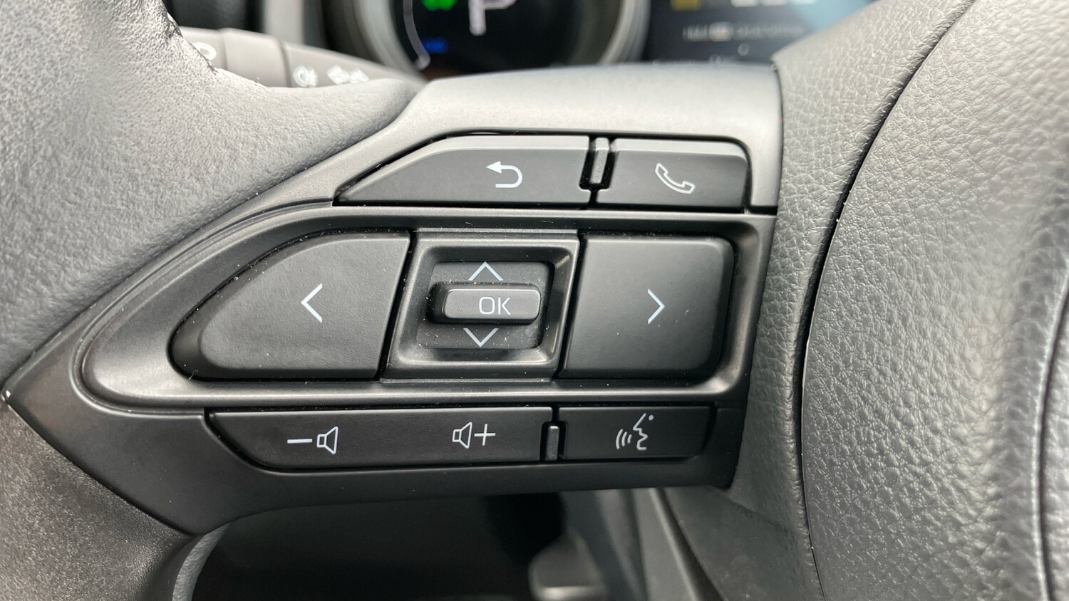 Used Toyota Yaris 2023 for sale - 76452628: Photo 36