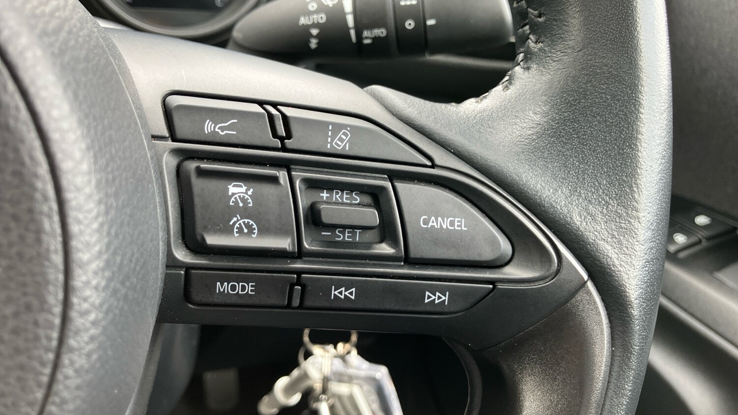 Used Toyota Yaris 2023 for sale - 76452628: Photo 37