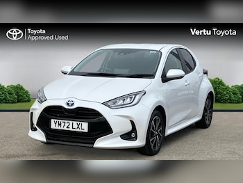 Used Toyota Yaris 2023 for sale - 76452628: Photo