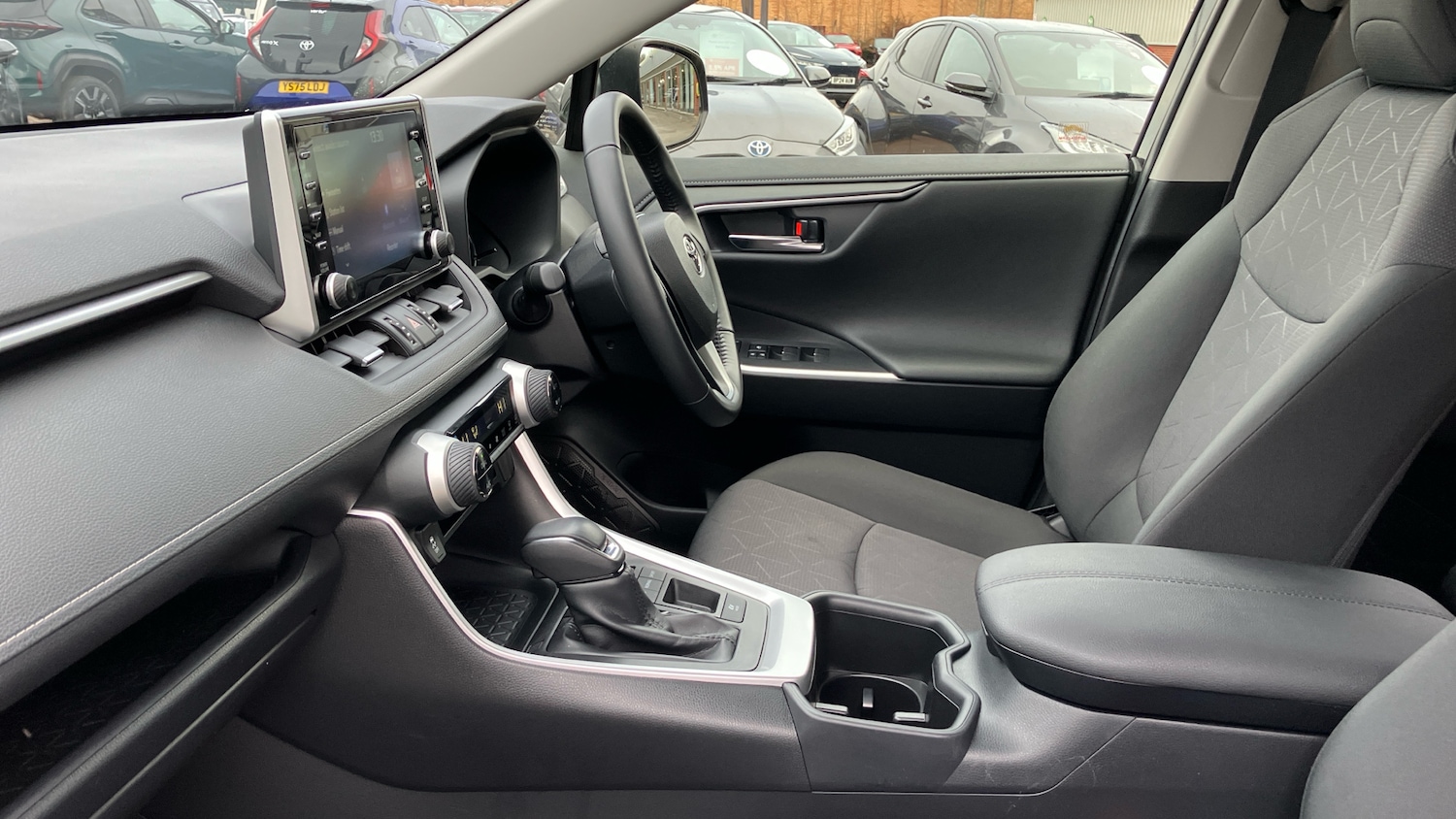 Used Toyota RAV4 2022 for sale - 77115800: Photo 10