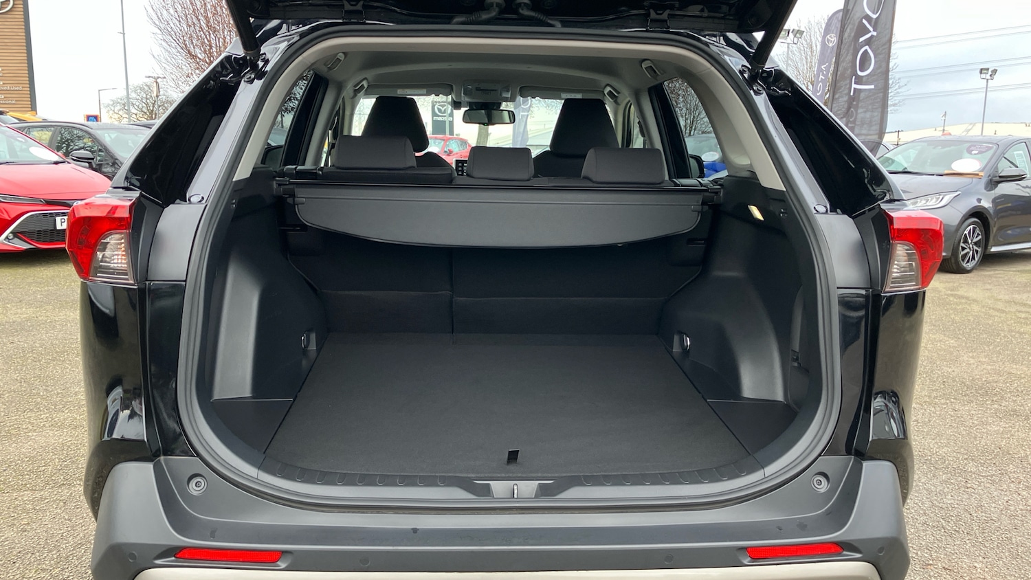 Used Toyota RAV4 2022 for sale - 77115800: Photo 14