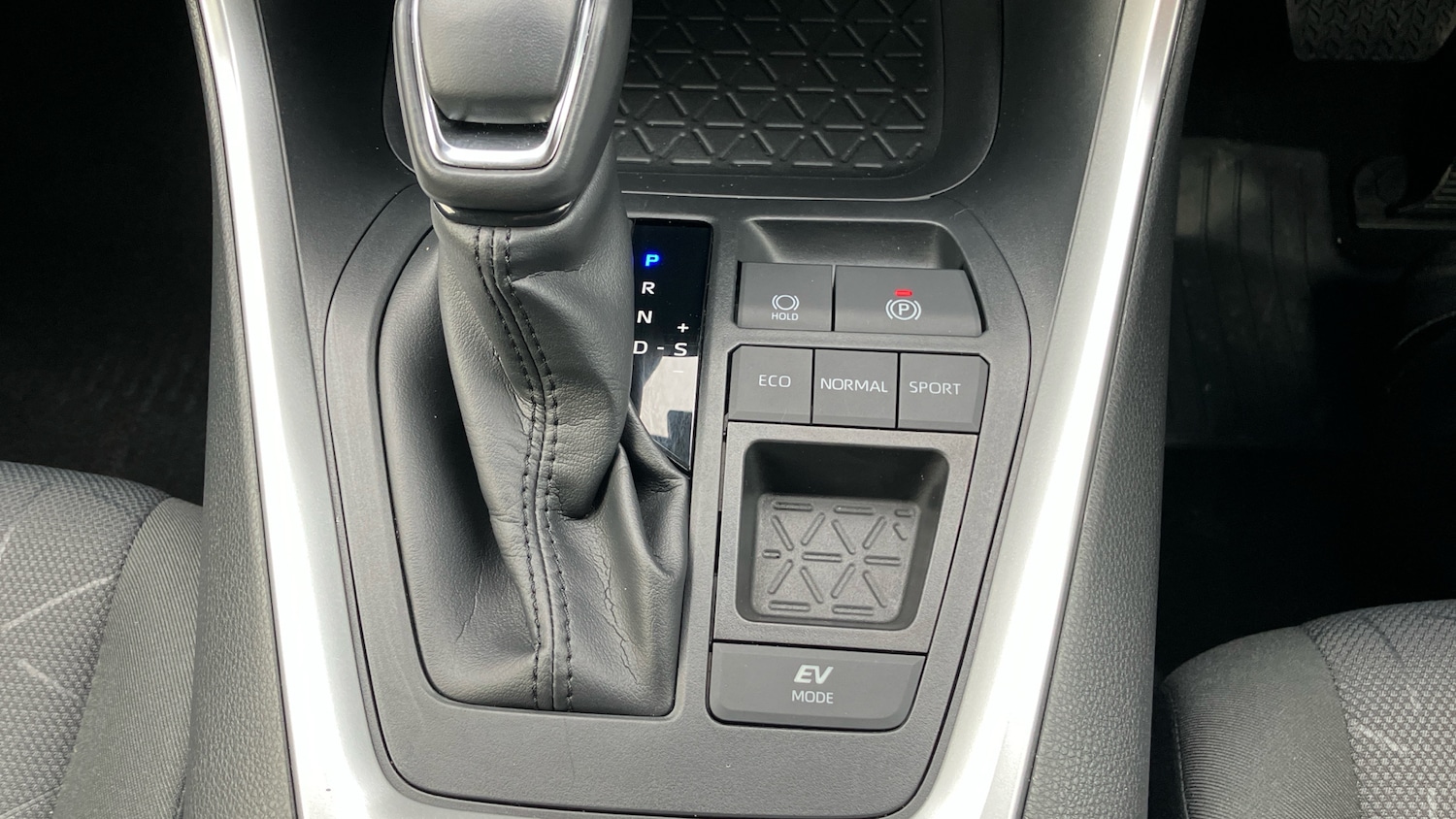 Used Toyota RAV4 2022 for sale - 77115800: Photo 35