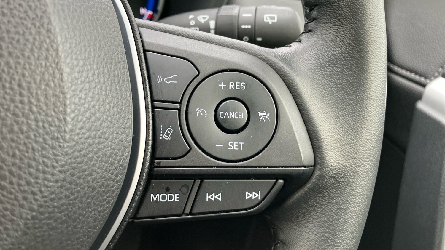 Used Toyota RAV4 2022 for sale - 77115800: Photo 37