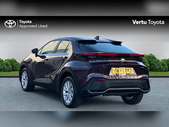Used Toyota C-HR 2024 for sale - 76777212: Photo