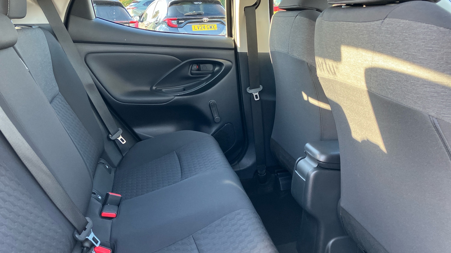 Used Toyota Yaris 2020 for sale - 76734924: Photo 12