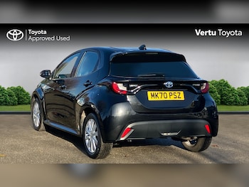 Used Toyota Yaris 2020 for sale - 76734924: Photo