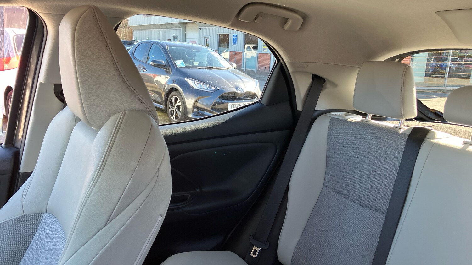 Used Toyota Yaris 2022 for sale - 78149794: Photo 24