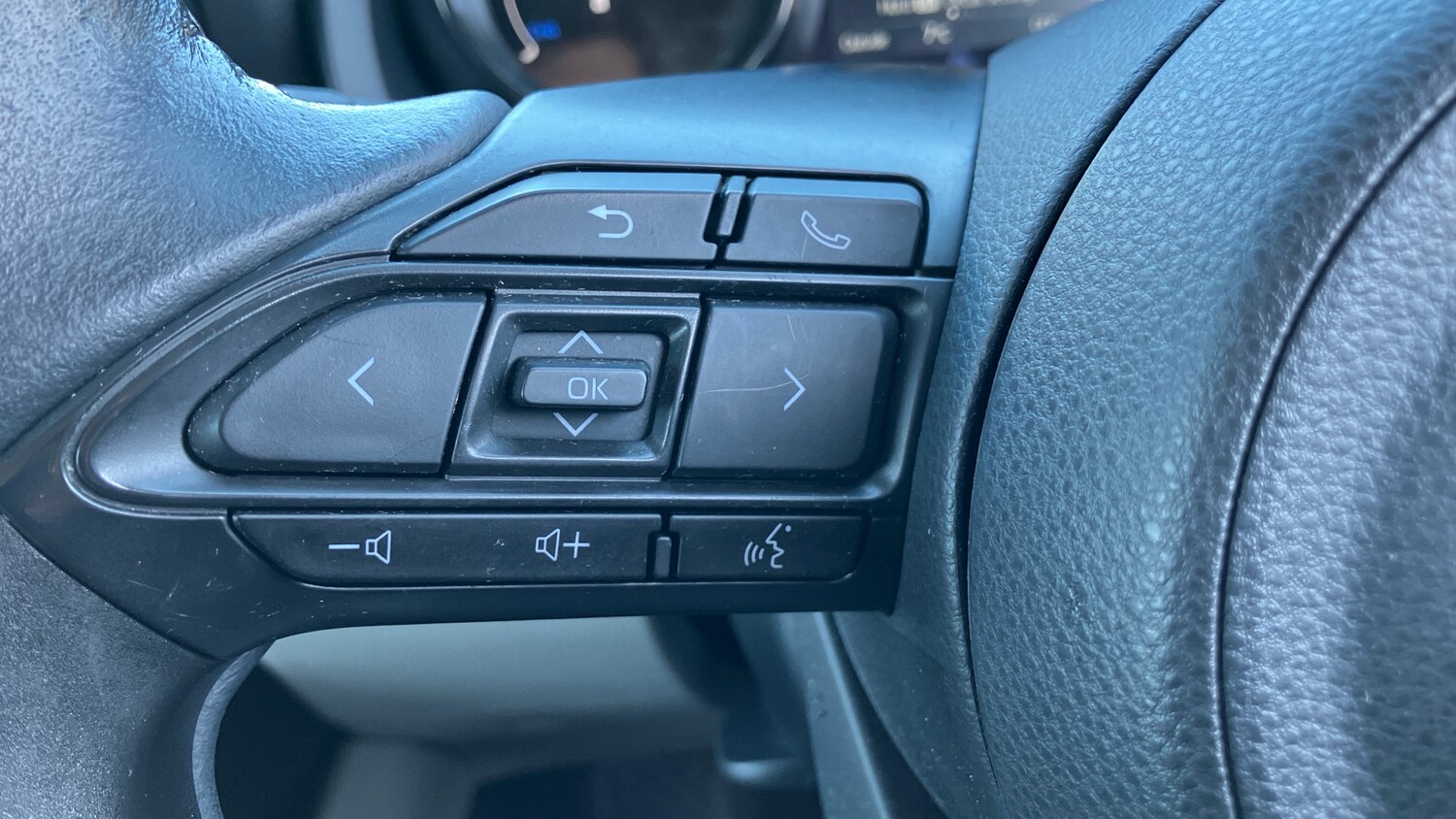 Used Toyota Yaris 2022 for sale - 78149794: Photo 36