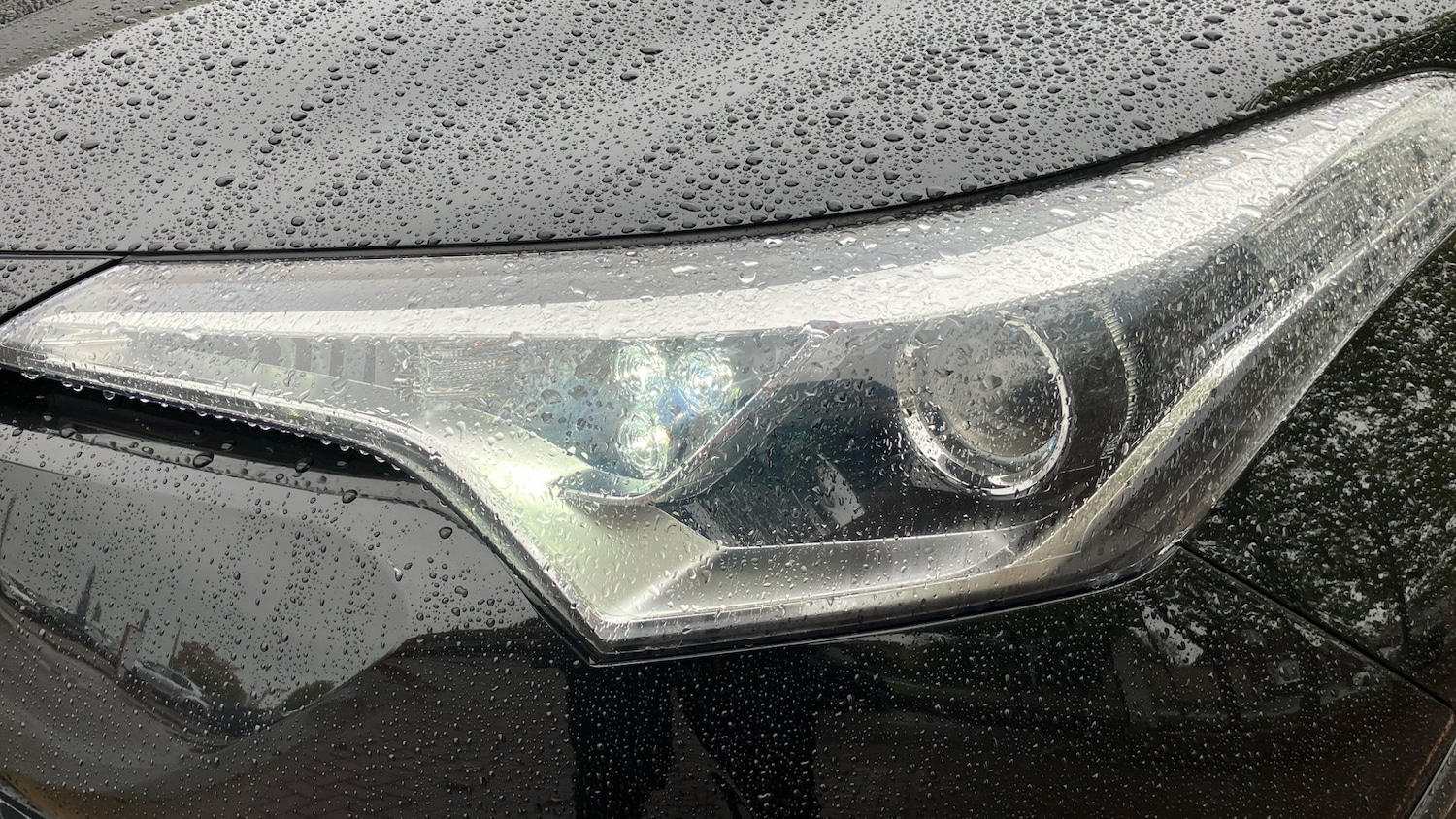 Used Toyota C-HR 2019 for sale - 76879260: Photo 32