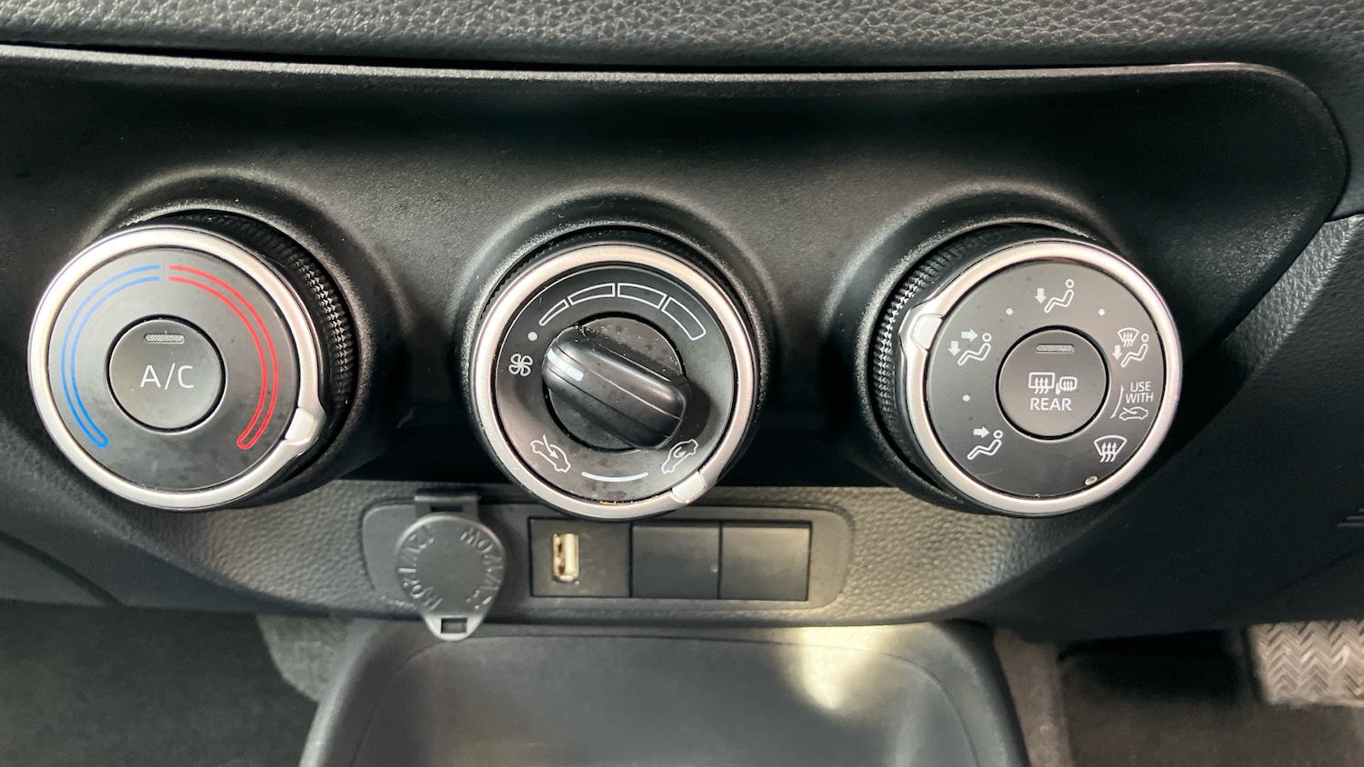 Used Toyota Aygo X 2022 for sale - 76461236: Photo 34