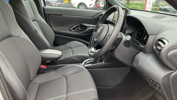 Used Toyota Yaris Cross 2025 for sale - 76133984: Photo 11