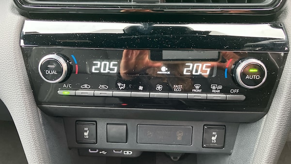 Used Toyota Yaris Cross 2025 for sale - 76133984: Photo 34