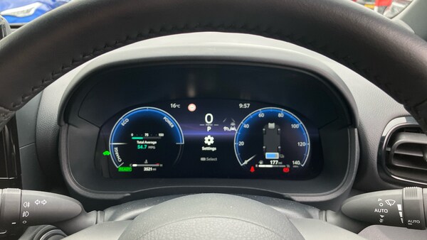 Used Toyota Yaris Cross 2025 for sale - 76133984: Photo 9