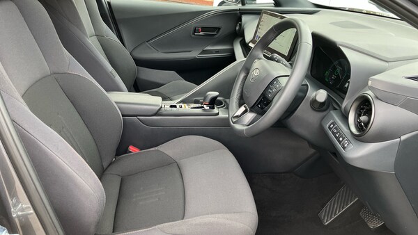 Used Toyota C-HR 2024 for sale - 76209198: Photo 11