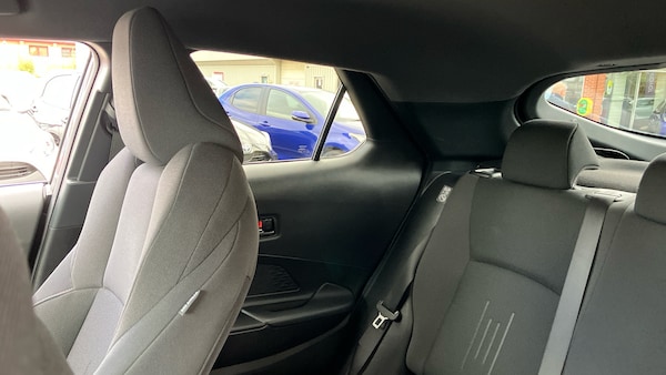 Used Toyota C-HR 2024 for sale - 76209198: Photo 24