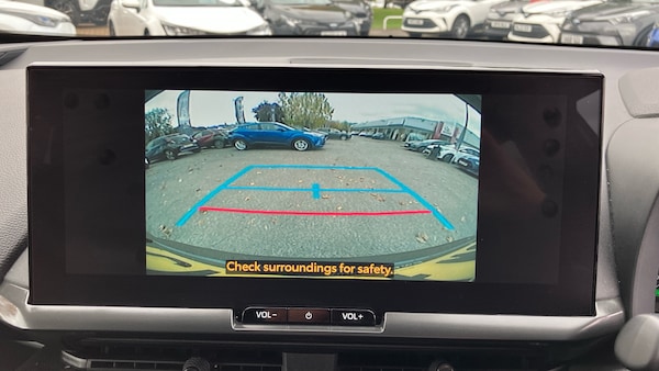 Used Toyota C-HR 2024 for sale - 76209198: Photo 31
