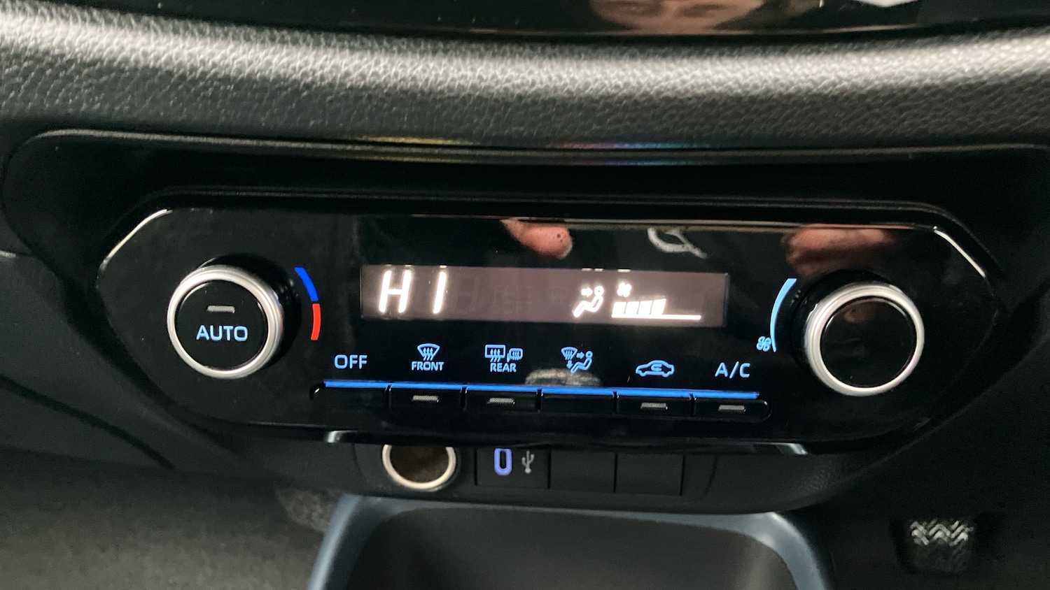 Used Toyota Aygo X 2024 for sale - 77274767: Photo 34