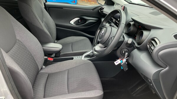 Used Toyota Yaris 2022 for sale - 76171700: Photo 11