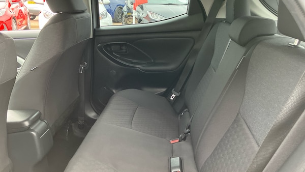 Used Toyota Yaris 2022 for sale - 76171700: Photo 13