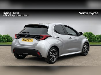 Used Toyota Yaris 2022 for sale - 76171700: Photo 2