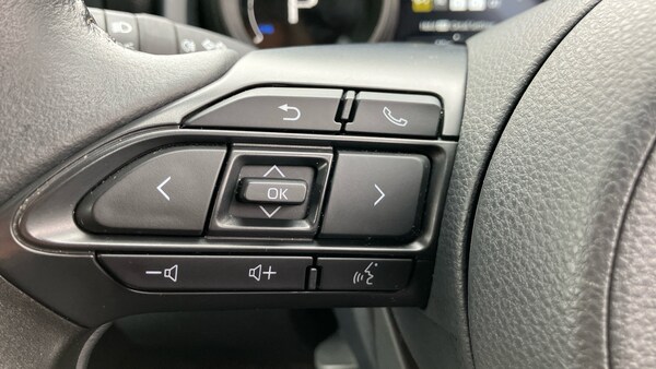 Used Toyota Yaris 2022 for sale - 76171700: Photo 36