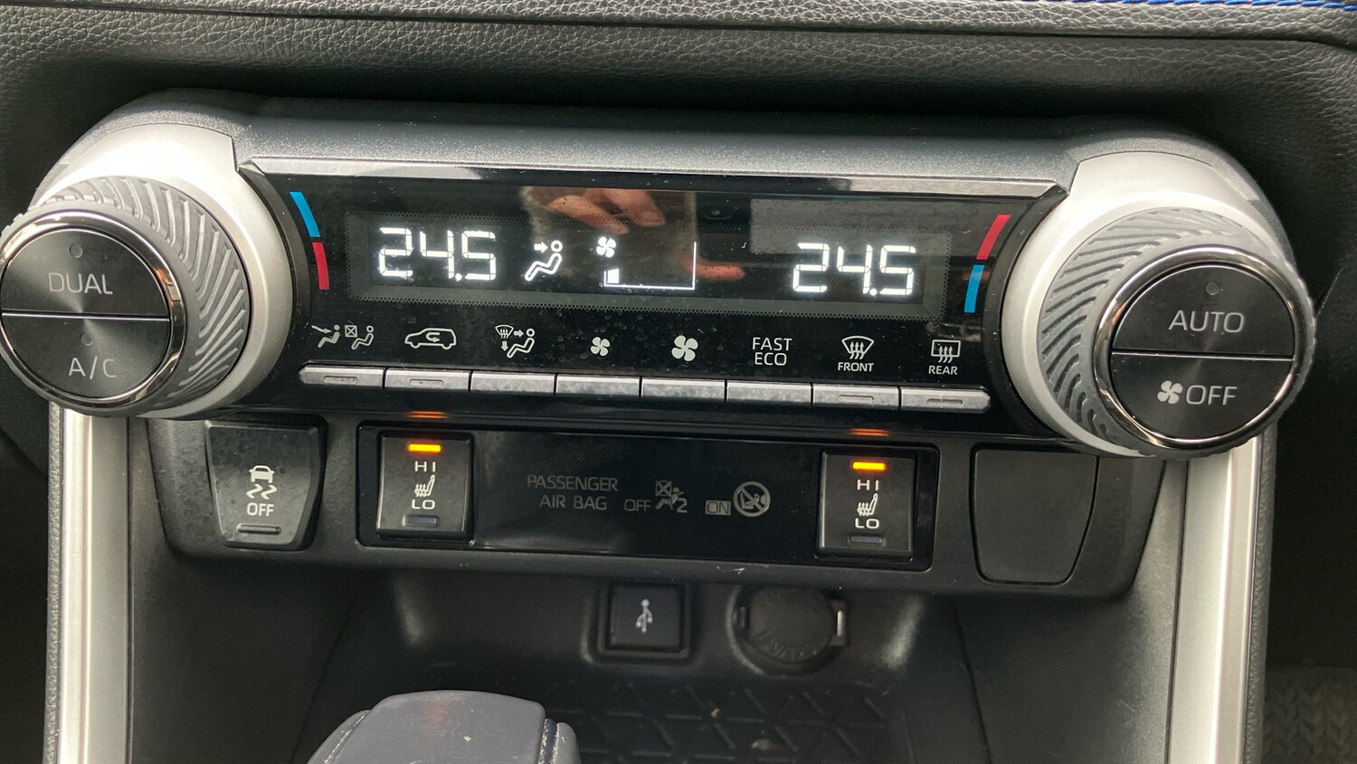 Used Toyota RAV4 2021 for sale - 77675329: Photo 34