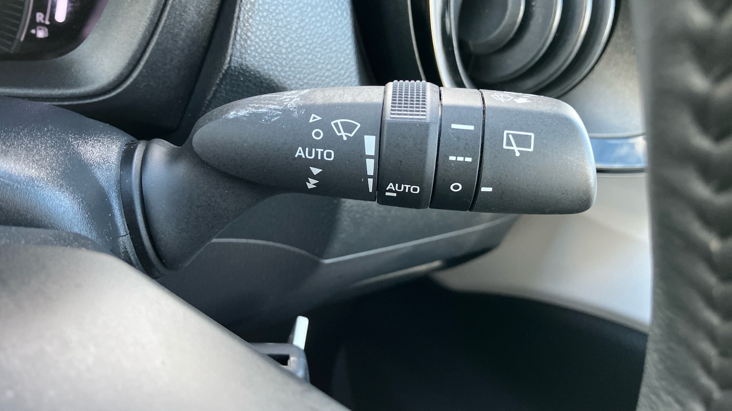 Used Toyota Aygo X 2023 for sale - 77848774: Photo 39