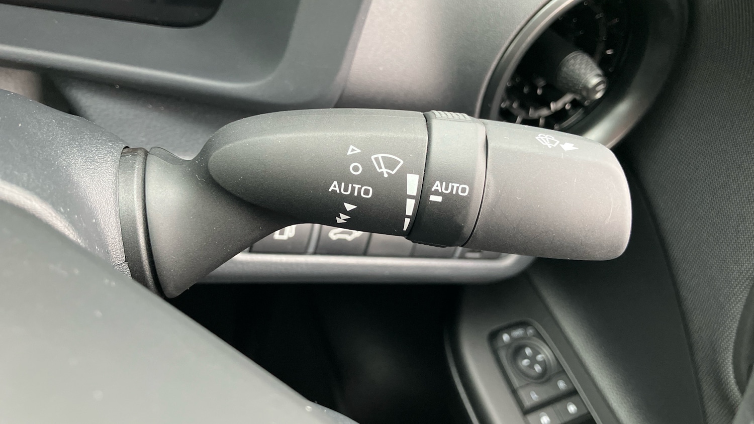 Used Toyota C-HR 2024 for sale - 77151074: Photo 39