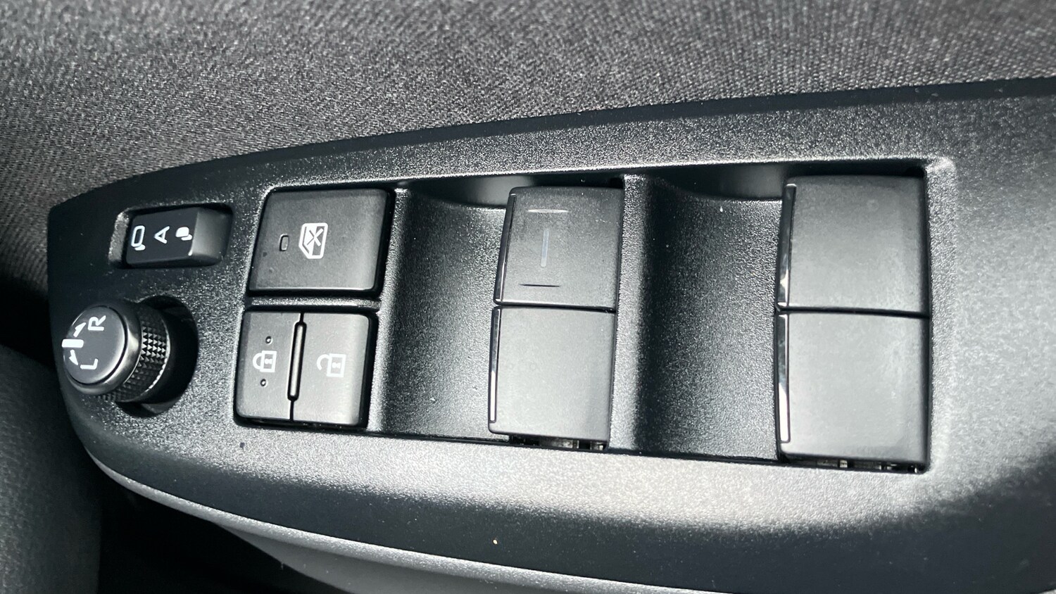 Used Toyota Yaris 2024 for sale - 77519732: Photo 22