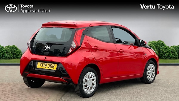 Used Toyota AYGO 2019 for sale - 76275890: Photo 2