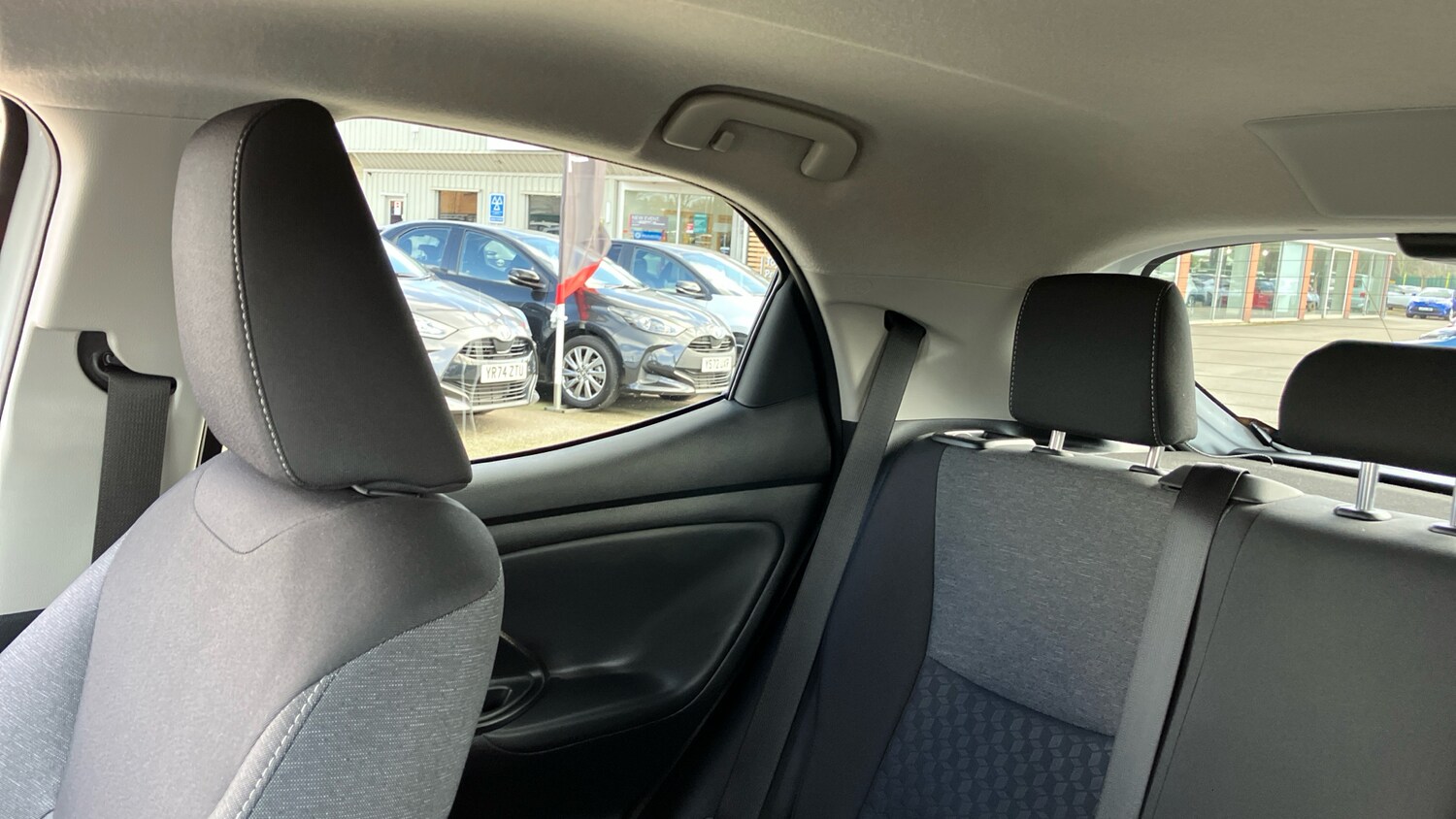 Used Toyota Yaris 2023 for sale - 77836776: Photo 24