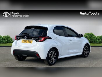 Used Toyota Yaris 2023 for sale - 77836776: Photo