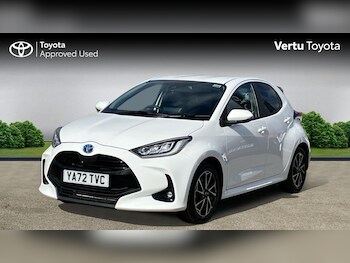 Used Toyota Yaris 2023 for sale - 77836776: Photo