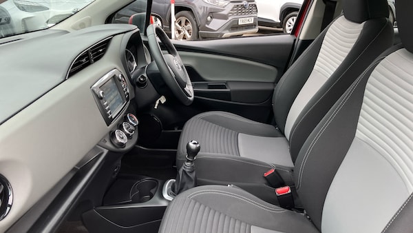 Used Toyota Yaris 2019 for sale - 76220696: Photo 10