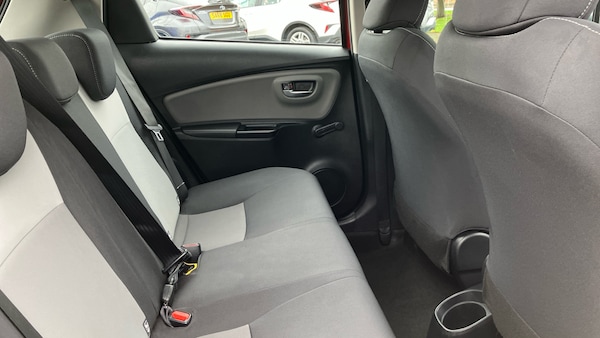Used Toyota Yaris 2019 for sale - 76220696: Photo 12