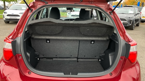 Used Toyota Yaris 2019 for sale - 76220696: Photo 14