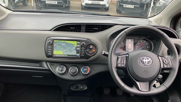 Used Toyota Yaris 2019 for sale - 76220696: Photo 5