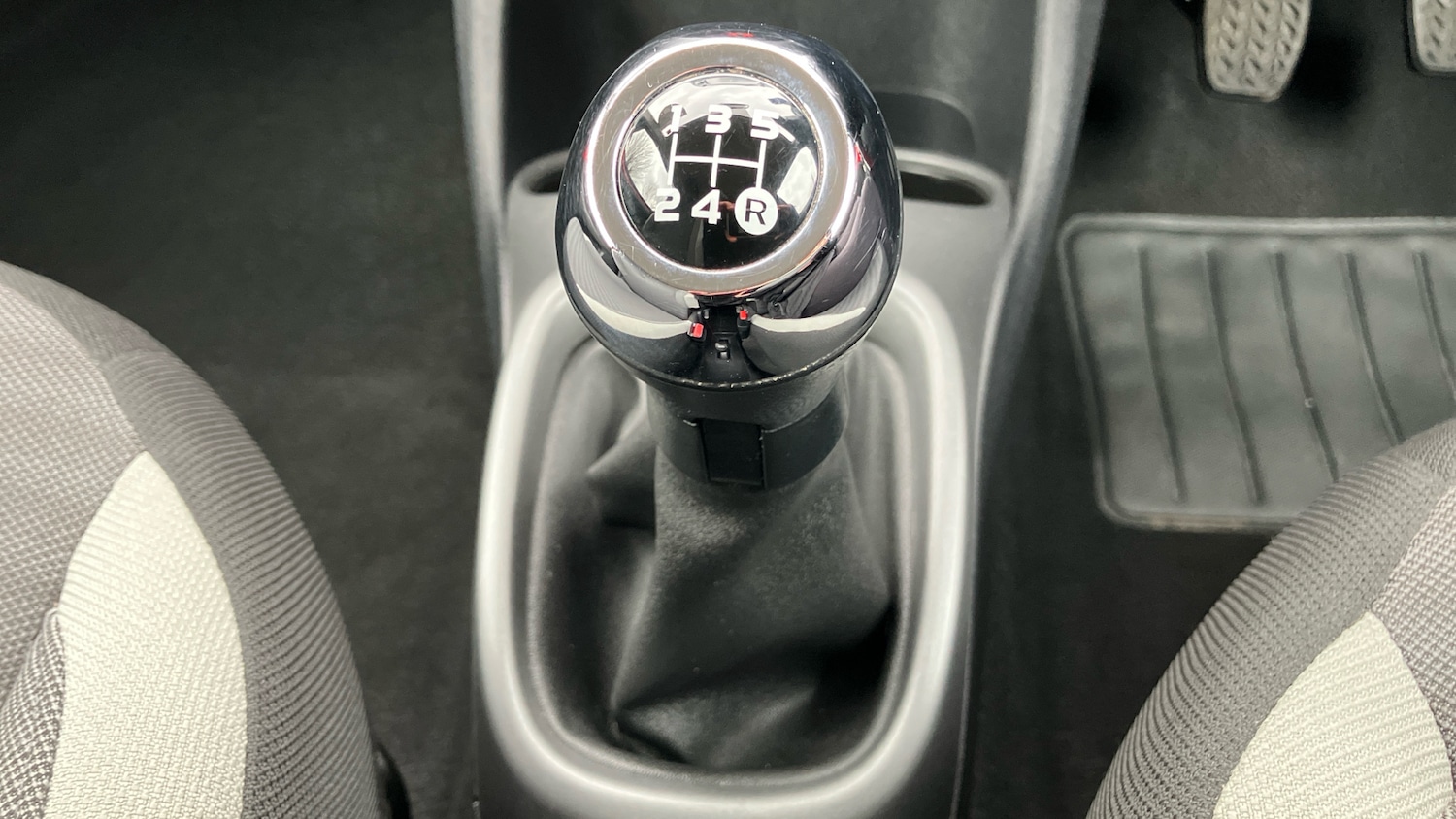 Used Toyota AYGO 2019 for sale - 77545719: Photo 35