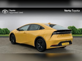 Used Toyota Prius 2025 for sale - 77151070: Photo