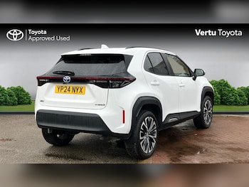 Used Toyota Yaris Cross 2024 for sale - 77678585: Photo