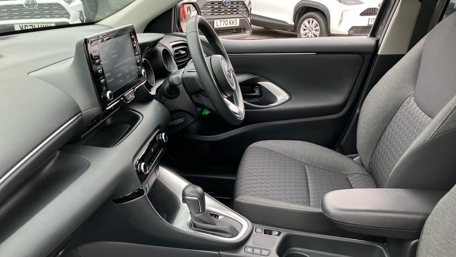 Used Toyota Yaris 2023 for sale - 76653084: Photo 10