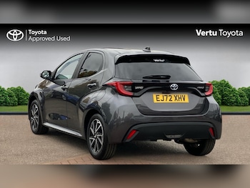 Used Toyota Yaris 2023 for sale - 76653084: Photo