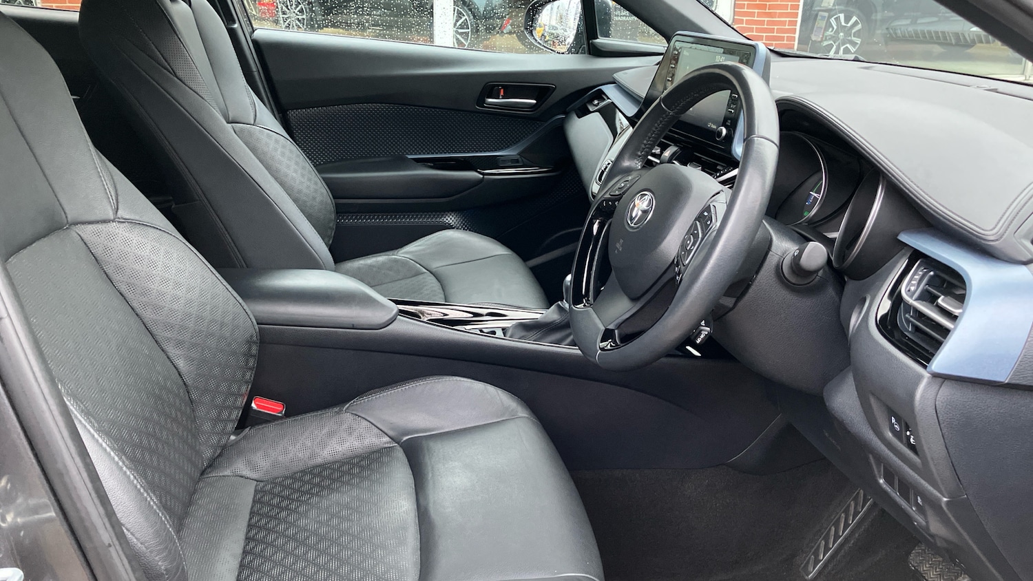 Used Toyota C-HR 2021 for sale - 77283643: Photo 11